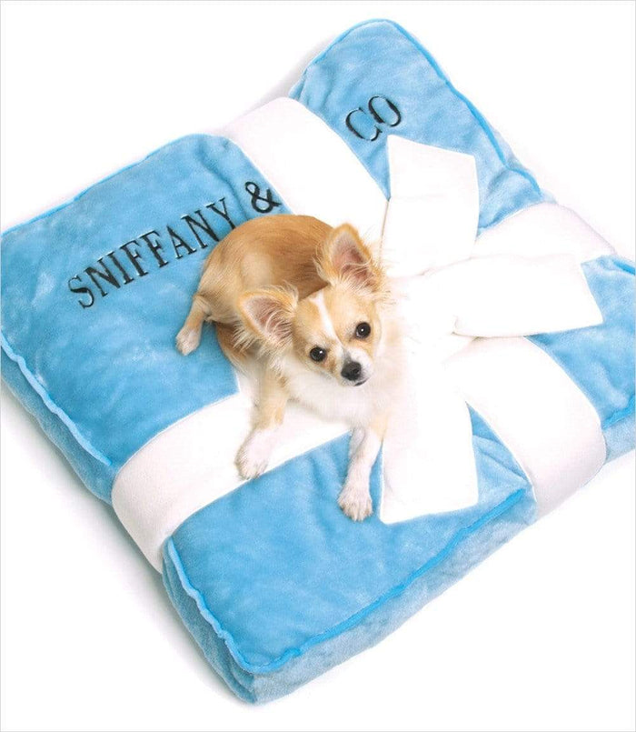 20% Off Modern Plush Sniffany Pet Bed with Ribbon
